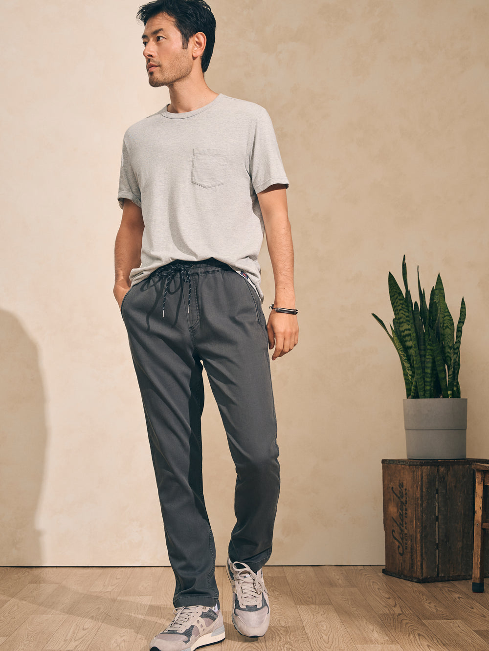 Faherty Sunwashed Pocket Tee