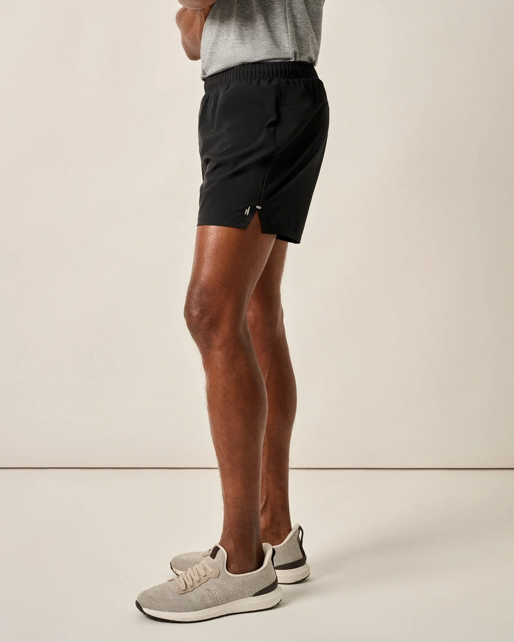 Johnnie-O Strides Lightweight Workout Shorts Black JMSH100040