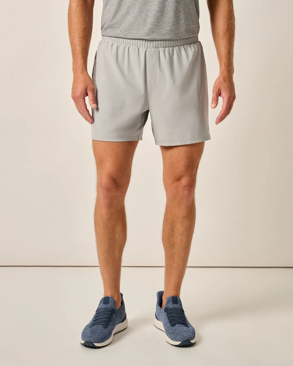 Johnnie-O Strides Lightweight Workout Shorts Seal JMSH100040