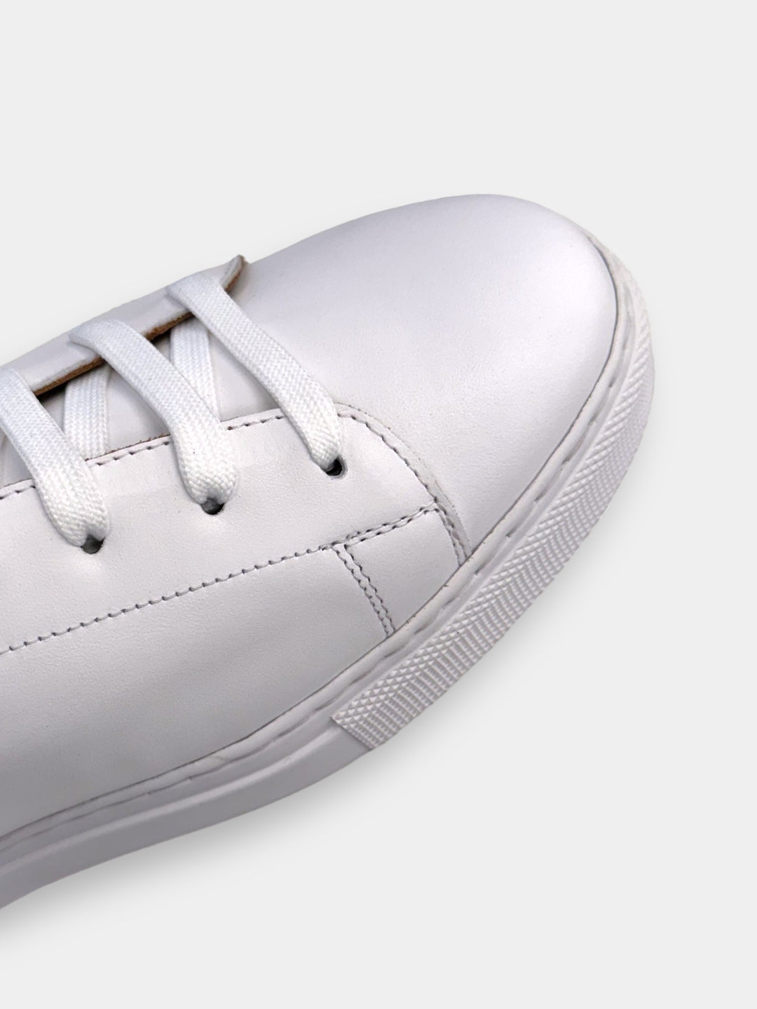 John Hyatt Trainer Sneaker | White