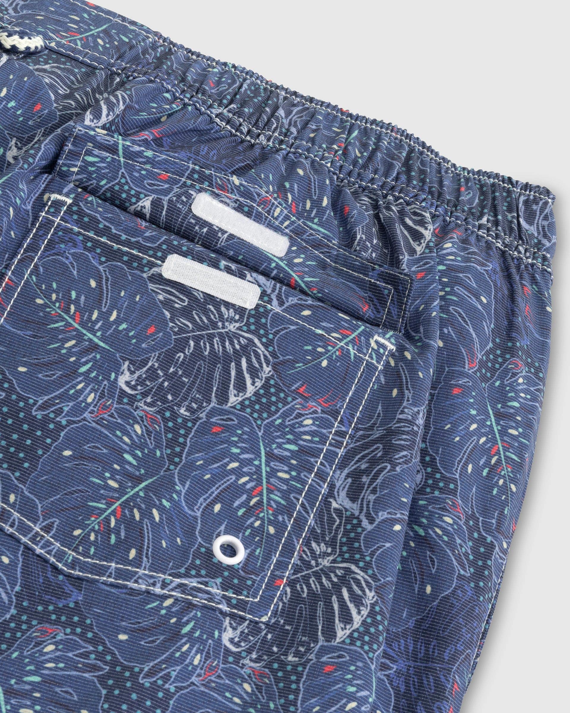 Johnnie-O Bongo Half Elastic 7" Surf Shorts